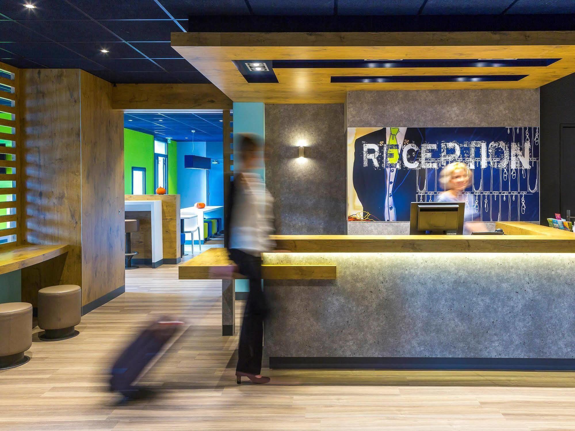 Ibis Budget Lorient Hennebont Esterno foto